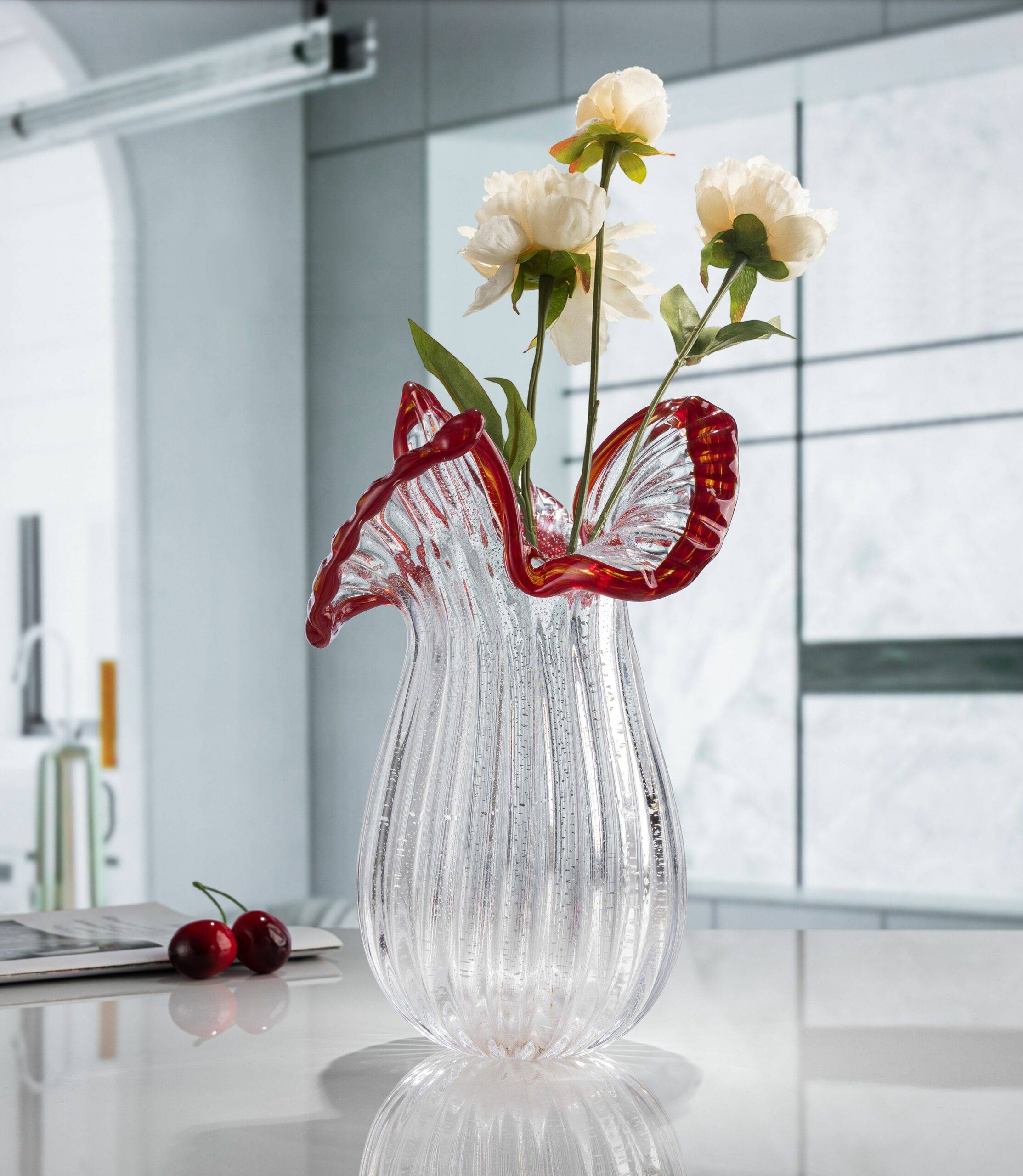 W150*H300mm Clear Silver Foil Flower Vase with Red Trim