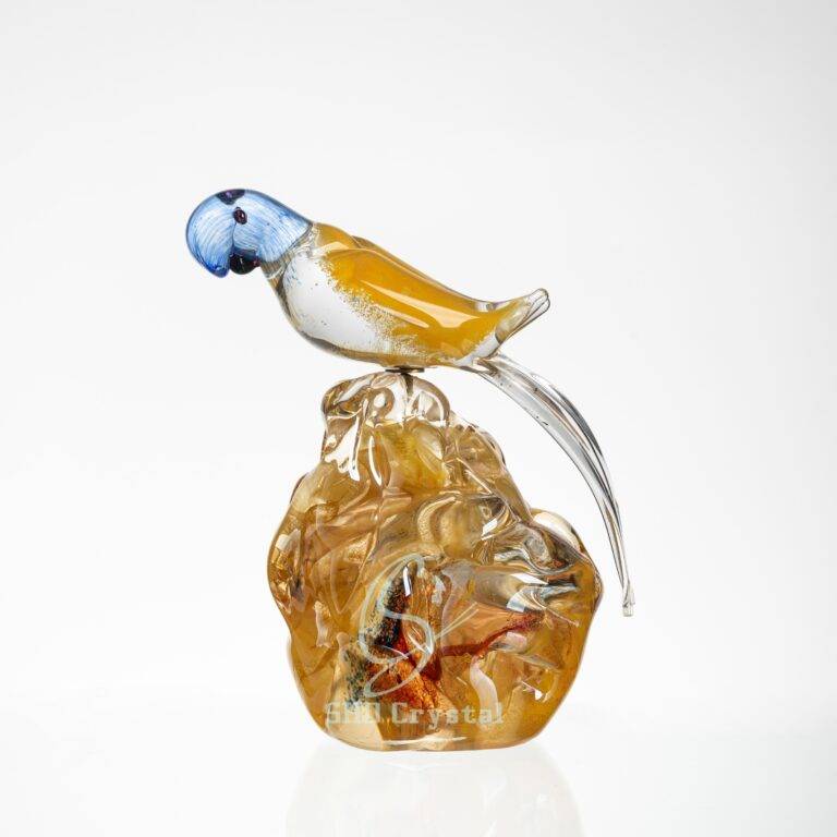 L220*W200*H240mm Golden Jade Parrot