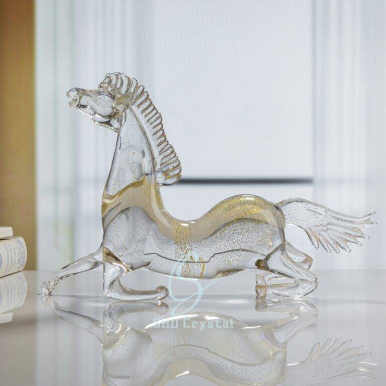 L380*H280*W85 mm Gold Foil Horse Roaring in the Sky Ornament