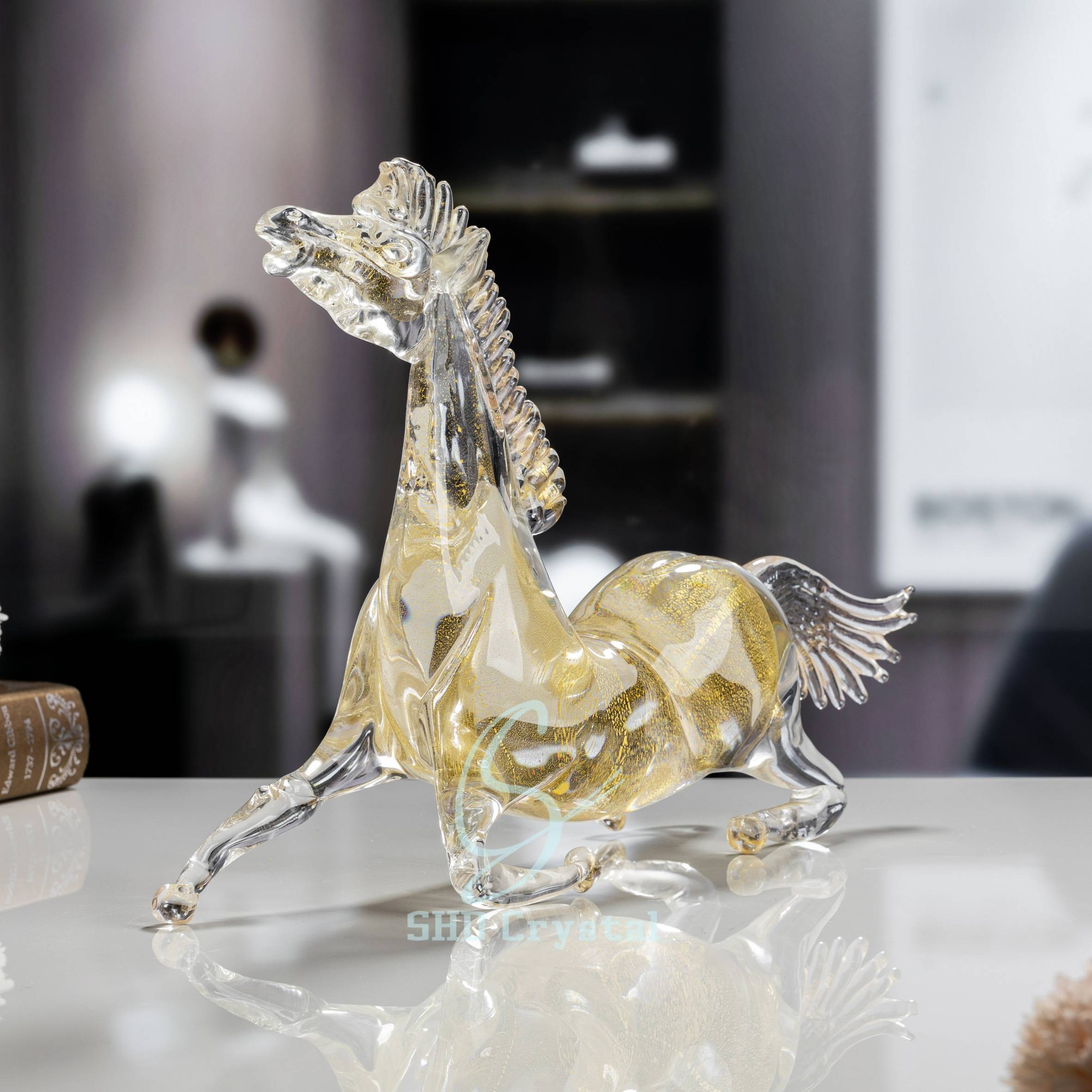L380*H280*W85 mm Gold Foil Horse Roaring in the Sky Ornament