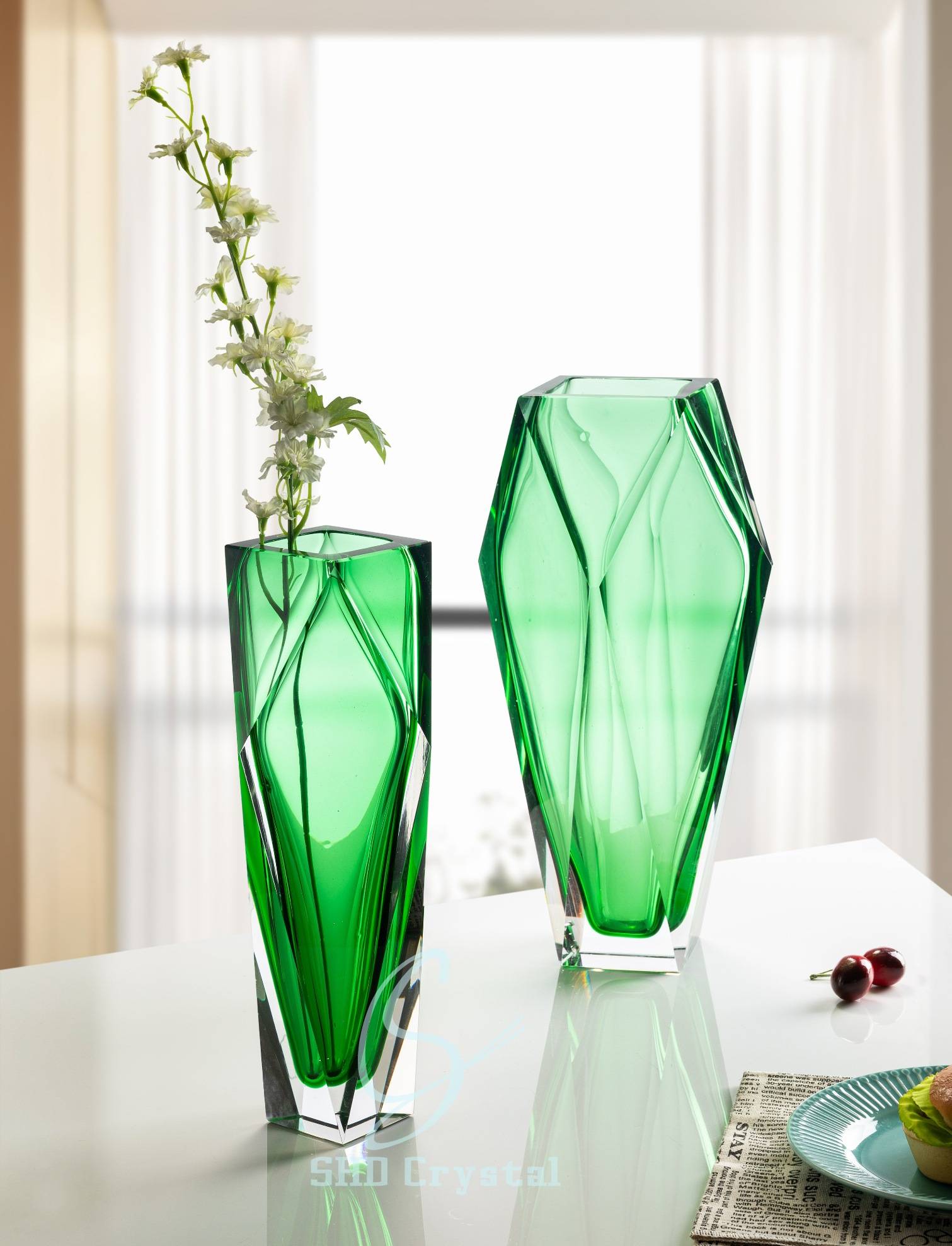D210*H400 mm Polished Diamond Flower Vase-Large Size
