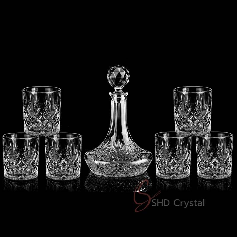 Clear Engraved Luxury Barware Set