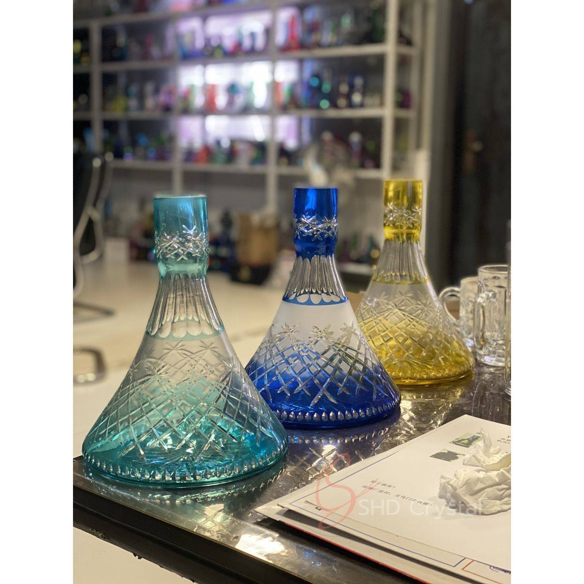 Thick-Rimmed Engraved Hookah Base