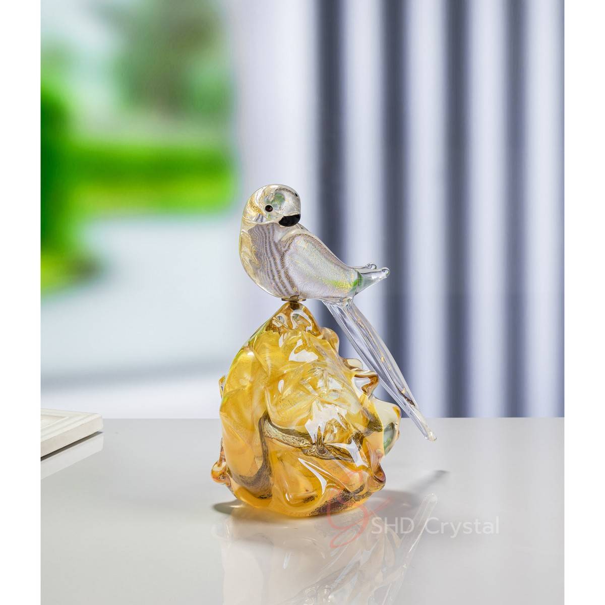 Golden Magpie Announcing Spring