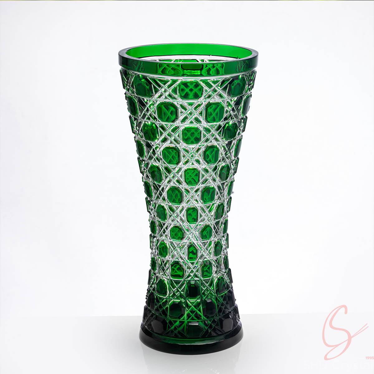 Emerald Reverberation Crystal Vase