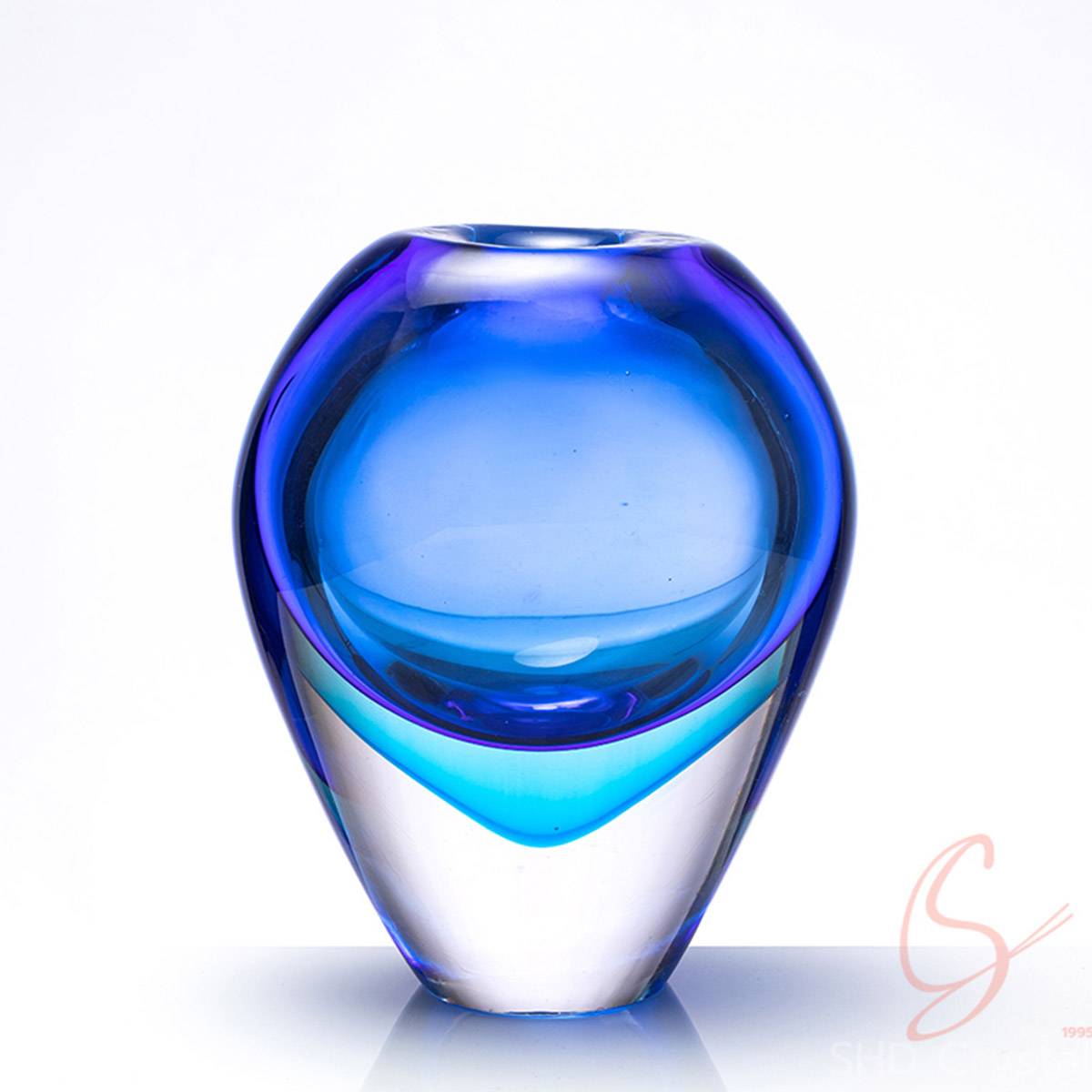Ocean Core Crystal Vase
