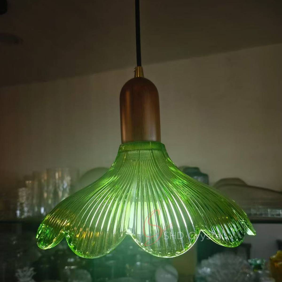 Green Petal Ribbed Bell-Shaped Glass Pendant Lampshade