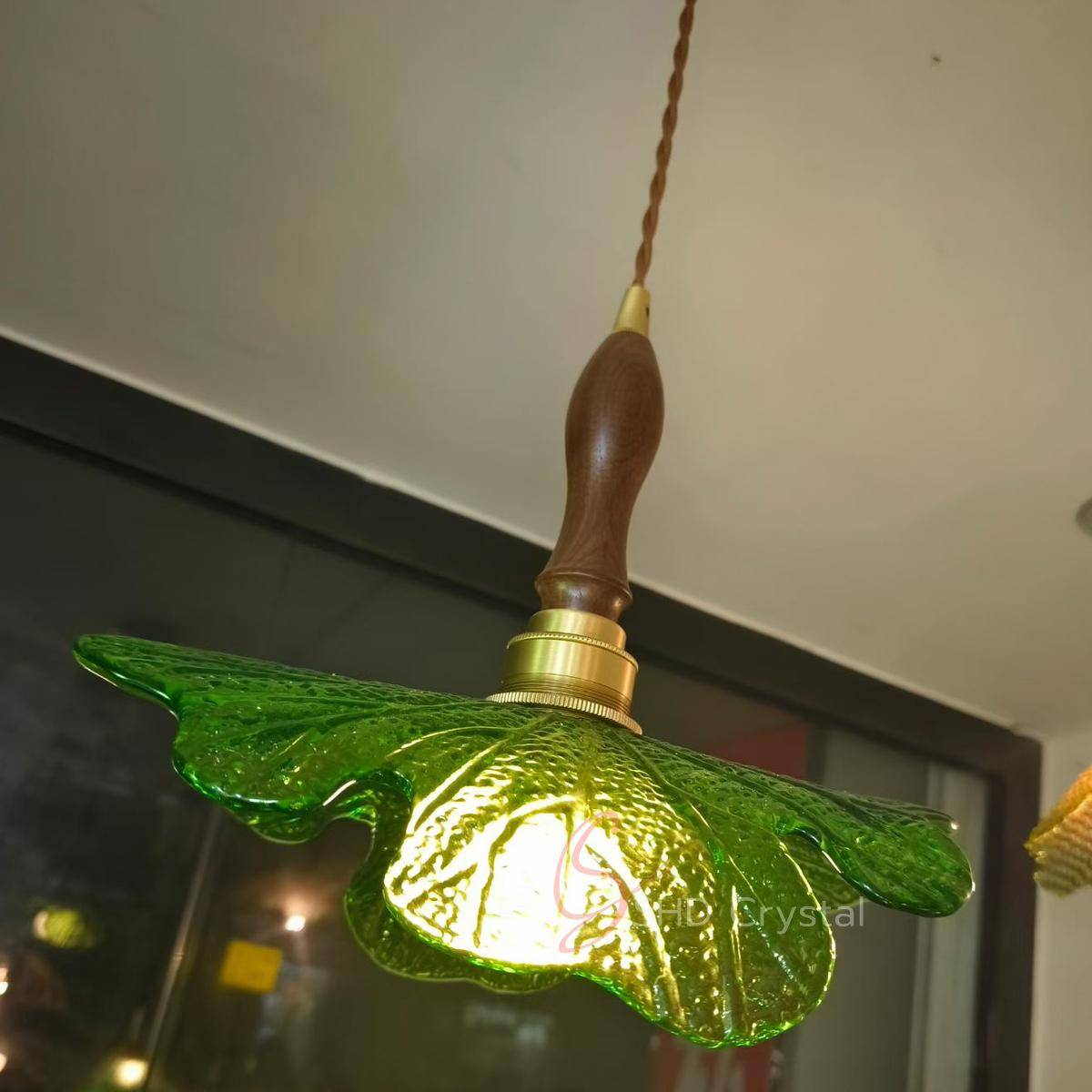 Green Leaf-Shaped Textured Pendant Glass Lampshade