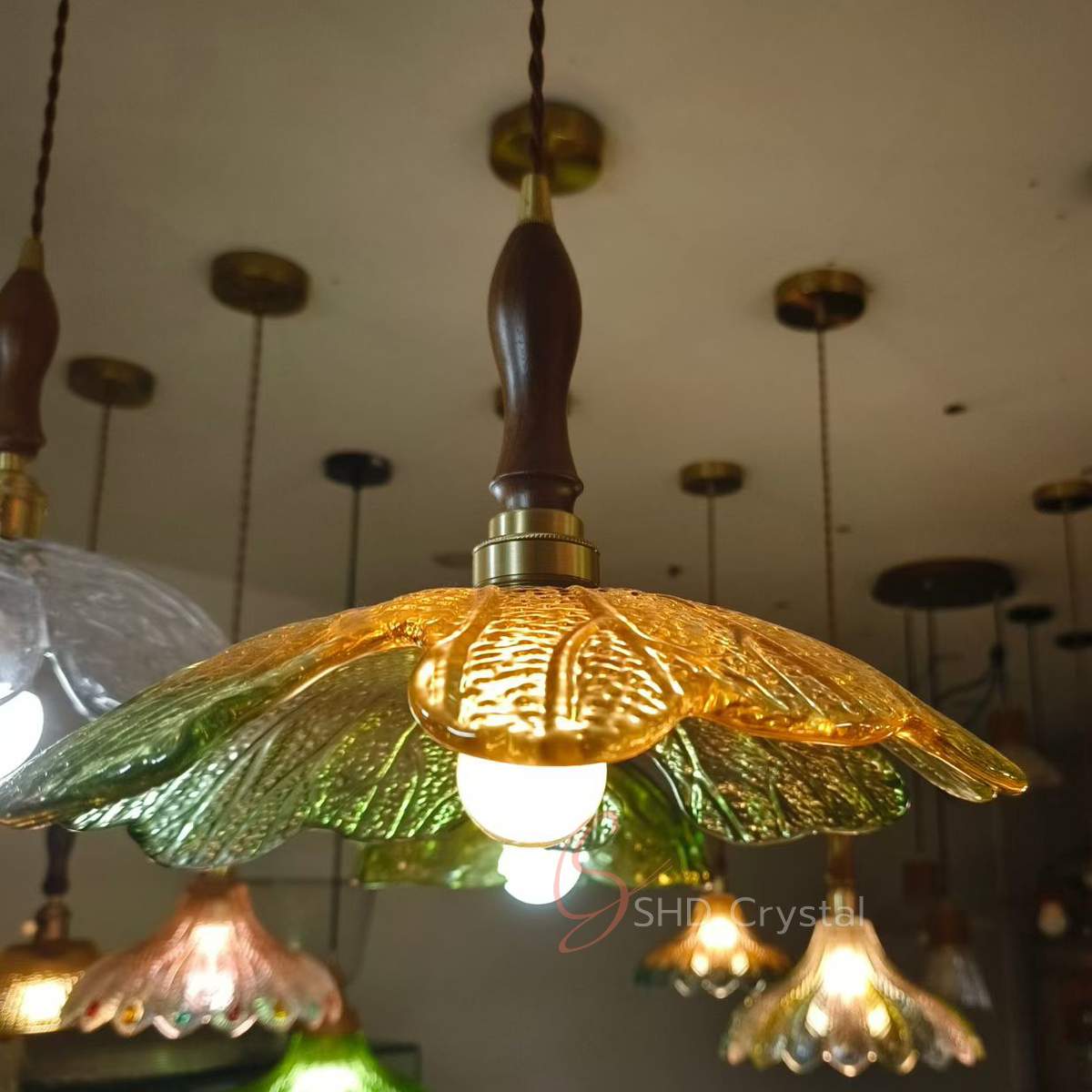 Green Lotus-Leaf Textured Pendant Glass Lampshade