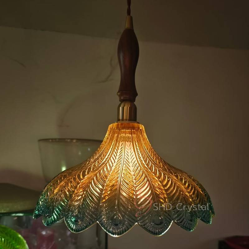 Green Feather-Pattern Symmetrical Glass Pendant Lampshade
