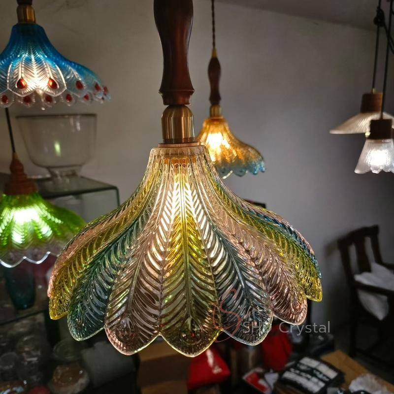 Multicolor Feather-Leaf Gradient Glass Pendant Lampshade