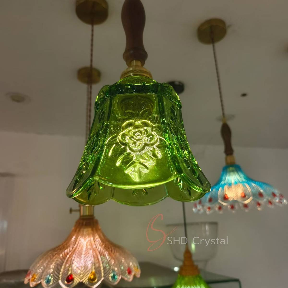Green Floral Relief Faceted Glass Pendant Lampshade