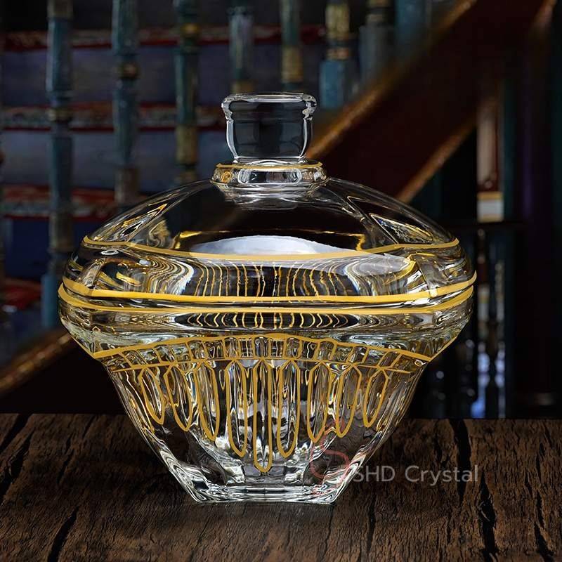 Swallow Tail Gold Glass Candy Jar (Small)