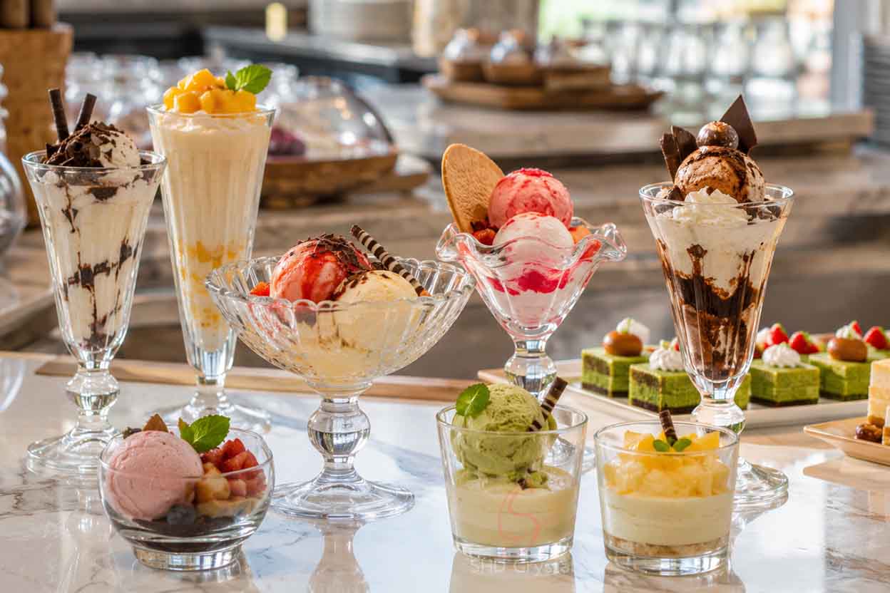 ice cream sundae glasses