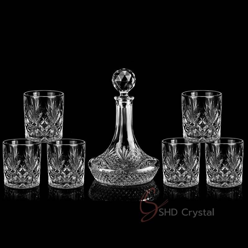Clear Engraved Luxury Barware Set