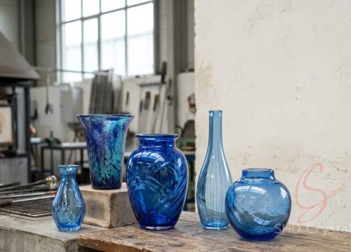 blue glassvase manufacturers