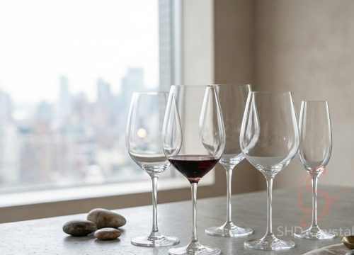 custom wine glass supplier