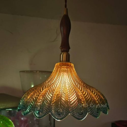 Green Feather-Pattern Symmetrical Glass Pendant Lampshade