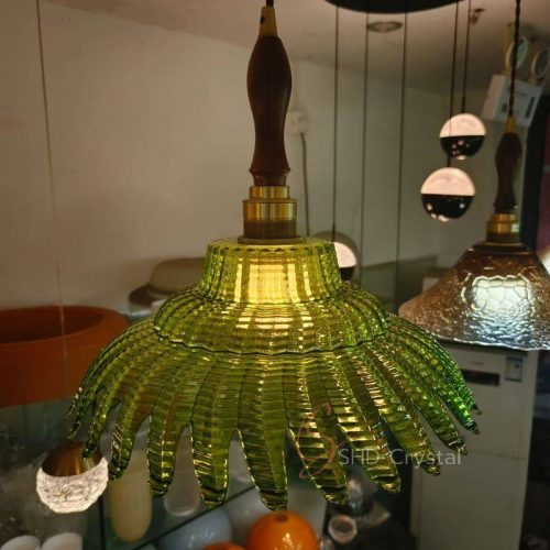 Green Faceted Palm-Leaf Glass Pendant Lampshade